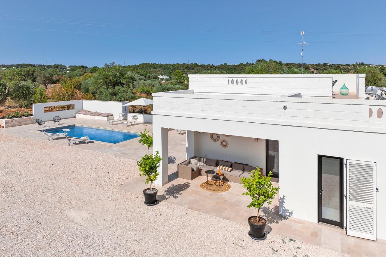 Vilaa Isa Beautiful Villa And Trullo In Ostuni Exterior photo