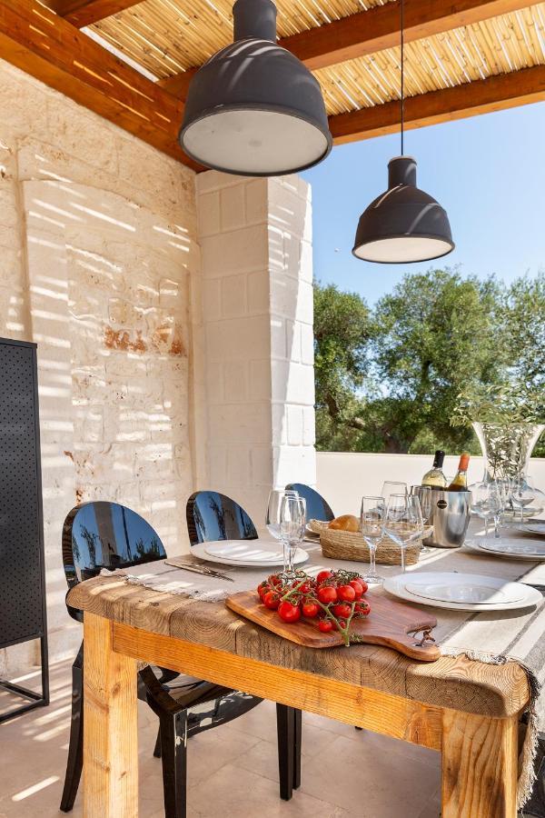 Vilaa Isa Beautiful Villa And Trullo In Ostuni Exterior photo